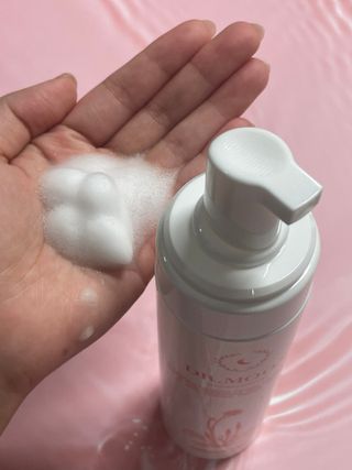 MF프리 [닥터문] 유산균 락토케어 질경초 여성청결제 200ml (폼타입) — 5점을 준 리뷰어가 2024년 12월 올린 사용 사진
