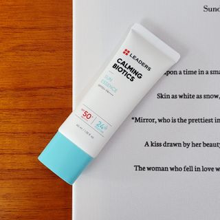 리더스코스메틱 리더스 카밍 바이오틱스 선 에센스 SPF 50+ PA++++ — 5점을 준 리뷰어가 2022년 6월 올린 사용 사진