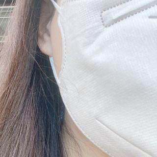 나무드 [유한킴벌리] 크리넥스 KF94 데일리 마스크 화이트 대형 블랙 10개 , 대형 화이트 10개 — 5점을 준 리뷰어가 2021년 10월 올린 사용 사진