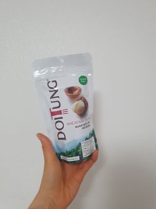 도이퉁 마카다미아 넛 90g  로얄 마카넛 오리지널 쏠트 허니 — 5점을 준 리뷰어가 2021년 3월 올린 사용 사진