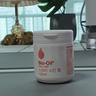 바이오오일 [바이오-오일] 드라이 스킨 젤 100ml — 5점을 준 리뷰어가 2021년 6월 올린 사용 사진