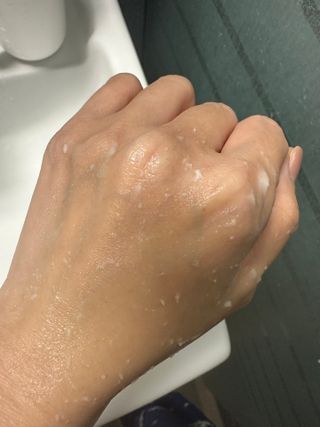 [후르디아] 아보카도 비건 약산성 효소필링젤 — 5점을 준 리뷰어가 2024년 2월 올린 사용 사진