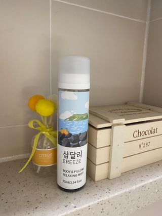 제주인디 삼달리 브리즈 바디&필로우 릴렉싱 미스트 제주 하귤 — 5점을 준 리뷰어가 2023년 2월 올린 사용 사진