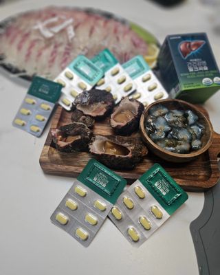 [경남제약헬스케어] 케어플러스 간건강엔 밀크씨슬 500mg 60정/2개월분/비타민B 5종+세레늄 — 5점을 준 리뷰어가 2024년 1월 올린 사용 사진