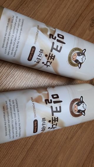 [과일나라] 대용량 밀크퐁당 바디로션+바디워시 2종 — 5점을 준 리뷰어가 2021년 10월 올린 사용 사진