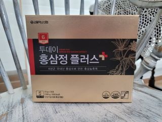 서울약사신협_투데이홍삼정플러스스틱_10g x 30포 — 5점을 준 리뷰어가 2021년 5월 올린 사용 사진