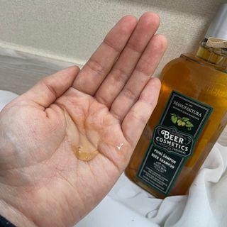 체코 비건화장품 마뉴팍투라 향좋은 천연 맥주샴푸 맥주샤워젤 — 5점을 준 리뷰어가 2022년 5월 올린 사용 사진