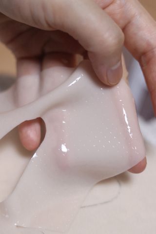 [올리브영] 웰더마 프리미엄 레티놀 콜라겐 리프팅 리스토어 피팅마스크 4매 — 5점을 준 리뷰어가 2025년 7월 올린 사용 사진