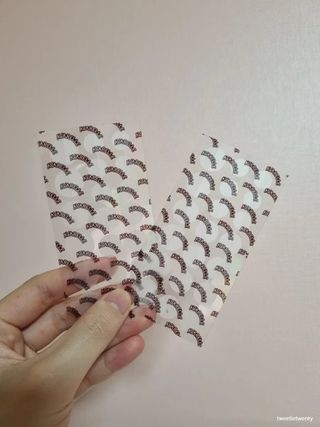 에버렐 아크네 클리어 패치 오리지널(40매) + XL(8매) 1세트, 각 1개씩 — 5점을 준 리뷰어가 2022년 5월 올린 사용 사진