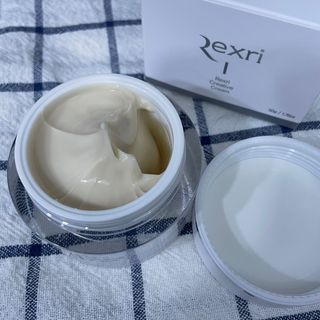 렉스리 크리에이티브 크림  Rexri Creative Cream — 4.5점을 준 리뷰어가 2021년 10월 올린 사용 사진