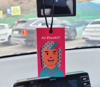 심폐소생소 [오늘도맑음] 차량용 악세사리 공기청정필터 이태리산 자동차용품 내부꾸미기 — 5점을 준 리뷰어가 2021년 12월 올린 사용 사진