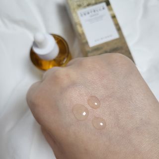 [스킨1004] 마다가스카르 센텔라 앰플 100ml — 4.5점을 준 리뷰어가 2024년 6월 올린 사용 사진