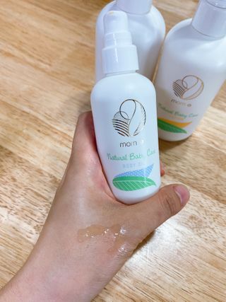 mom e 맘이 내추럴 베이비 케어 크림+바디오일 — 4점을 준 리뷰어가 2021년 1월 올린 사용 사진