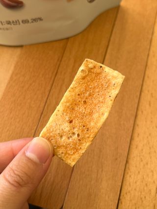 모던하우스 오픈에 구워 바삭한 국내산 닭가슴살 스낵 — 3점을 준 리뷰어가 2022년 10월 올린 사용 사진