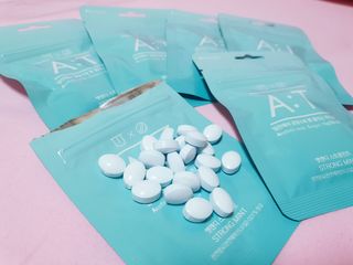 입 냄새 완화에 도움을 주는 에티켓 캔디 앳캔디 스트롱민트 — 5점을 준 리뷰어가 2021년 2월 올린 사용 사진