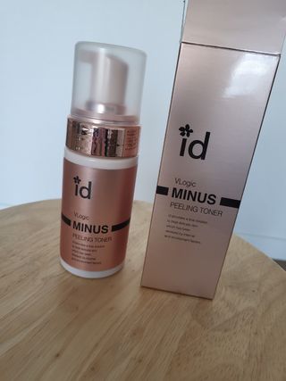 아이디플라코스메틱 아이디 브이로직 마이너스 필링 토너 110ml — 5점을 준 리뷰어가 2022년 5월 올린 사용 사진