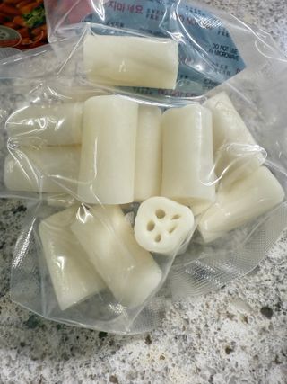 프리 [요리궁리] 타입 B (매콤,치즈,매콤까르보) 꽃떡볶이 6개입 세트 — 4점을 준 리뷰어가 2025년 2월 올린 사용 사진