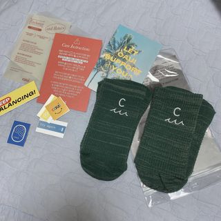 카우아이 필라테스 기어 / 스튜디오 운동을 도와주는 일체형 논슬립 발가락 양말 — 5점을 준 리뷰어가 2021년 2월 올린 사용 사진