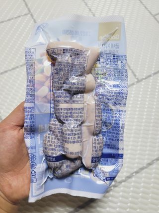 굽네몰 [굽네] 닭가슴살 비엔나 2종 8팩 — 5점을 준 리뷰어가 2021년 9월 올린 사용 사진