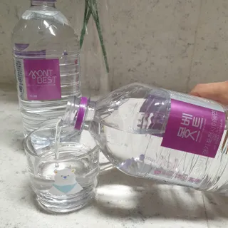몽베스트 MONTBEST 1L 12입 — 5점을 준 리뷰어가 2022년 2월 올린 사용 사진