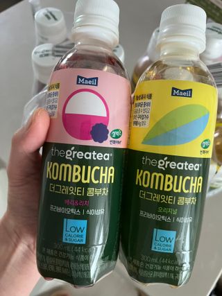 더그레잇티 콤부차 [매일유업] 더그레잇티 44kcal 콤부차 300ml *12개입 (오리지널 6개+베리리치 6개) — 5점을 준 리뷰어가 2023년 8월 올린 사용 사진