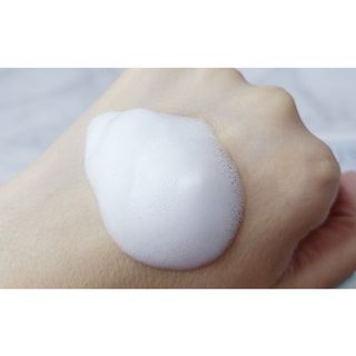 아미퓨어 [라이브] 피부장벽 강화를 위한 머랭 버블 클렌저 천연계면활성제로 온가족 사용가능 — 4점을 준 리뷰어가 2021년 6월 올린 사용 사진