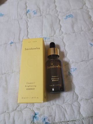 스킨큐어 산다화 비타민c 화이트닝 에센스 30ml — 5점을 준 리뷰어가 2023년 7월 올린 사용 사진