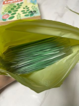 [레제르] 아로마 수액패치 발패치 30매입 -라벤더향/유칼립투스향/대나무향 — 5점을 준 리뷰어가 2022년 10월 올린 사용 사진