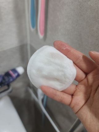 [후르디아] 눈시림없는 올영 립앤아이 리무버 — 5점을 준 리뷰어가 2024년 2월 올린 사용 사진