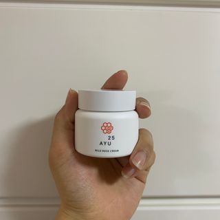 AYU25[아유트웬티파이브]다마스크로즈워터 베이스 천연 수분 촉촉 크림 — 4점을 준 리뷰어가 2021년 4월 올린 사용 사진