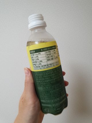 더그레잇티 콤부차 [매일유업] 더그레잇티 44kcal 콤부차 300ml *12개입 (오리지널 6개+베리리치 6개) — 5점을 준 리뷰어가 2023년 7월 올린 사용 사진
