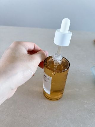 [스킨1004] 마다가스카르 센텔라 앰플 100ml — 5점을 준 리뷰어가 2024년 5월 올린 사용 사진