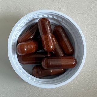 프리마인 홍삼의 강력한 에너지, 이제는 흡수율을 높인 최첨단 캡슐로 간편하게 초고속 충전하세요. — 5점을 준 리뷰어가 2022년 12월 올린 사용 사진