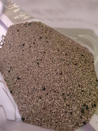 겟플렉스 켓플렉스 캣츠룸BS-1 고양이모래 4kg — 5점을 준 리뷰어가 2021년 1월 올린 사용 사진