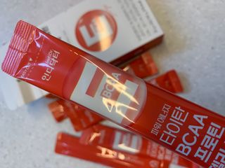 [인디닥터] 타이탄 BCAA 프로틴 젤리스틱 — 3점을 준 리뷰어가 2022년 5월 올린 사용 사진