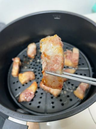 찐신선 한끼한팩 미국 냉동 목살 & 네덜란드 냉동 삼겹살 SET — 5점을 준 리뷰어가 2021년 11월 올린 사용 사진