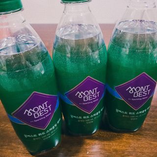 몽베스트 Montbest with Sparkling water Plain 20병 — 3점을 준 리뷰어가 2021년 10월 올린 사용 사진