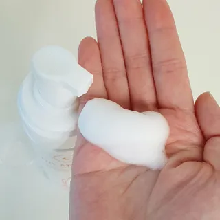 MF프리 [닥터문] 유산균 락토케어 질경초 여성청결제 200ml (폼타입) — 5점을 준 리뷰어가 2022년 9월 올린 사용 사진