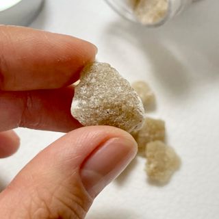 작심연구소 구취제거+충치예방+치아화이트닝 마법의 캔디 덴티팝3종(맛 랜덤 발송) — 3.5점을 준 리뷰어가 2022년 6월 올린 사용 사진