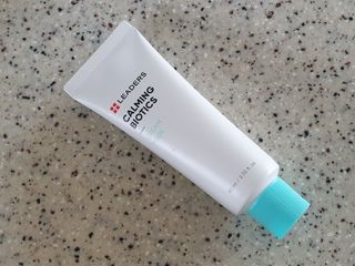 리더스코스메틱 리더스 카밍 바이오틱스 #1등 진정 기획세트 [에센스 워터150ml + 크림 마스크80ml] — 5점을 준 리뷰어가 2022년 8월 올린 사용 사진