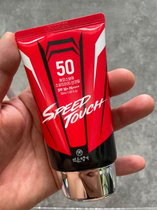약손명가코스메틱 에오스보떼 스피드터치 선크림 50ml — 4점을 준 리뷰어가 2021년 8월 올린 사용 사진
