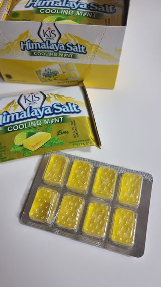 마요라 히말라야 솔트 캔디 2종-페퍼민트 맛, 라임민트 맛 — 5점을 준 리뷰어가 2023년 1월 올린 사용 사진