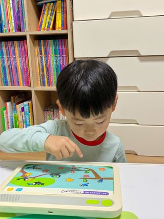 크레타탭 차세대 사고력 유아수학 학습기 페이퍼 태블릿 — 5점을 준 리뷰어가 2024년 1월 올린 사용 사진