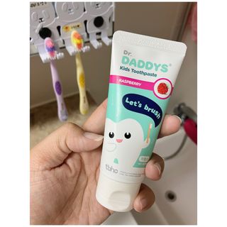 닥터데디스 안심저불소 키즈치약 (라즈베리, 청포도향 중 택 1) 60g +  여행용 미니 치약 15g — 5점을 준 리뷰어가 2022년 8월 올린 사용 사진