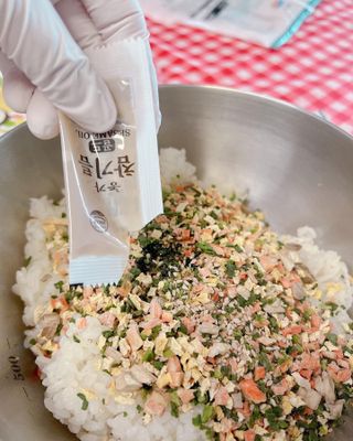 해풀잎 누구나 김밥*1ea [(혼합야채 35g *1ea,  김밥김 (5g, 5ea),  양념간장 (6g, 5ea), 참기름(5g, 2ea)] — 5점을 준 리뷰어가 2022년 10월 올린 사용 사진