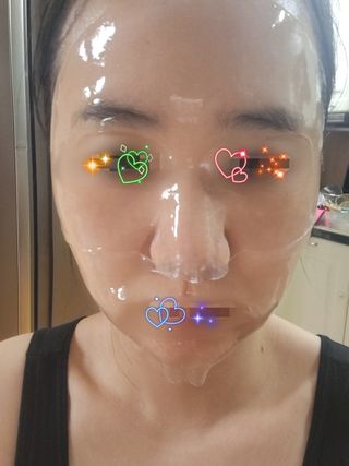 바르셀 저분자피쉬콜라겐 콜라겐마스크팩 안면마스크 수분팩  리포좀 하이드로겔 마스크젠 [5매] — 3점을 준 리뷰어가 2021년 11월 올린 사용 사진