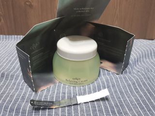 카오리온코스메틱스 사카로미세스와 시카의 만남        릴리피 릴렉싱 크림 진정한 탄력을 경험해보세요 — 5점을 준 리뷰어가 2021년 5월 올린 사용 사진