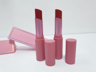 [블랙루즈] 로즈 벨벳 립스틱 택1+랜덤1 — 5점을 준 리뷰어가 2020년 12월 올린 사용 사진