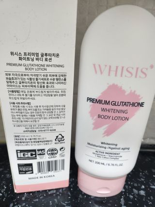 위시스 프리미엄 글루타치온  화이트닝 바디로션 — 5점을 준 리뷰어가 2022년 12월 올린 사용 사진