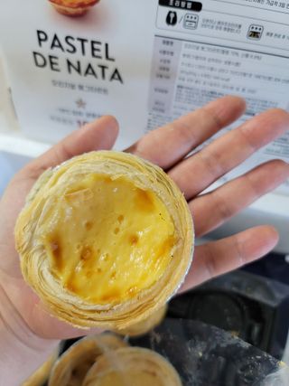 디앙뜨 포르투갈 에그타르트 오리지널 맛+패션후르츠+초콜릿타르트 맛 중 택1 — 4점을 준 리뷰어가 2021년 8월 올린 사용 사진